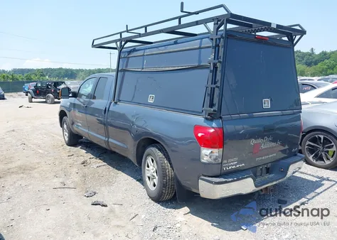 2008 Toyota Tundra Base 5.7L V8 из США, поврежденный, VIN 5TFCV54198X005988